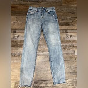 Pistola Size 26 Distressed Pre-Loved